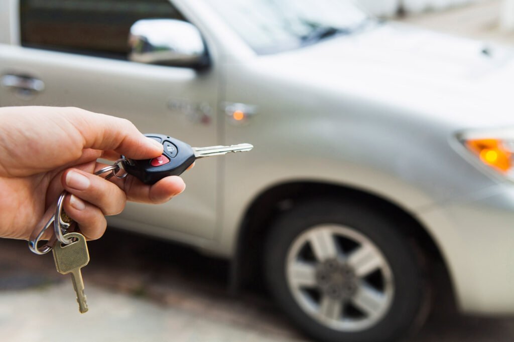 electronic key fob and car